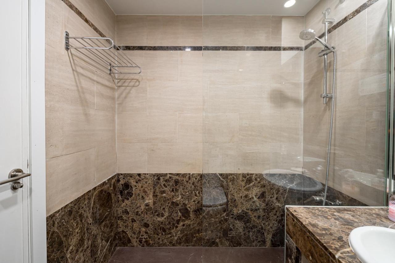 Centrico Plaza Espana - Gran Via II Madrid Ngoại thất bức ảnh